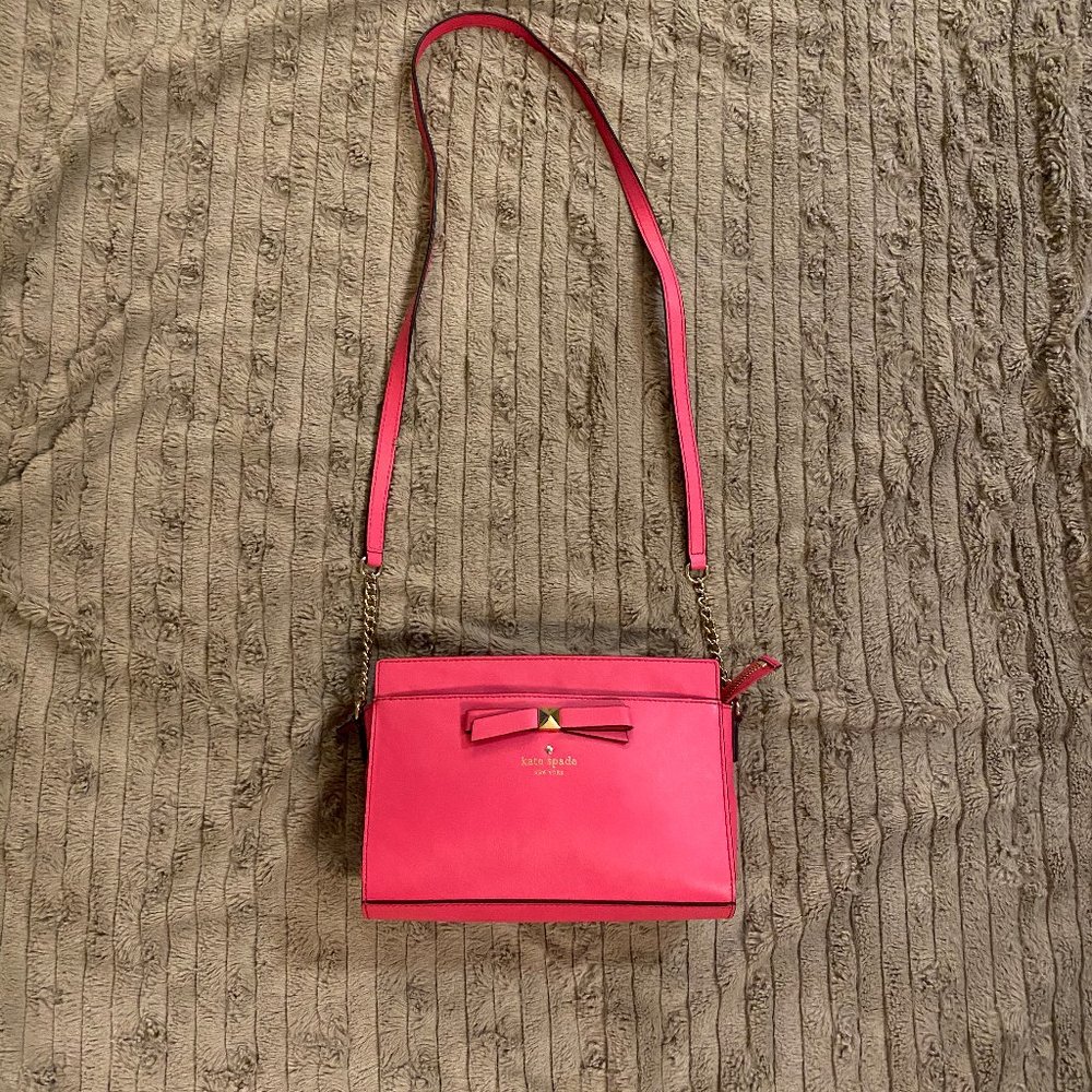 Kate Spade Crossbody Purse Zipper, chain, bow